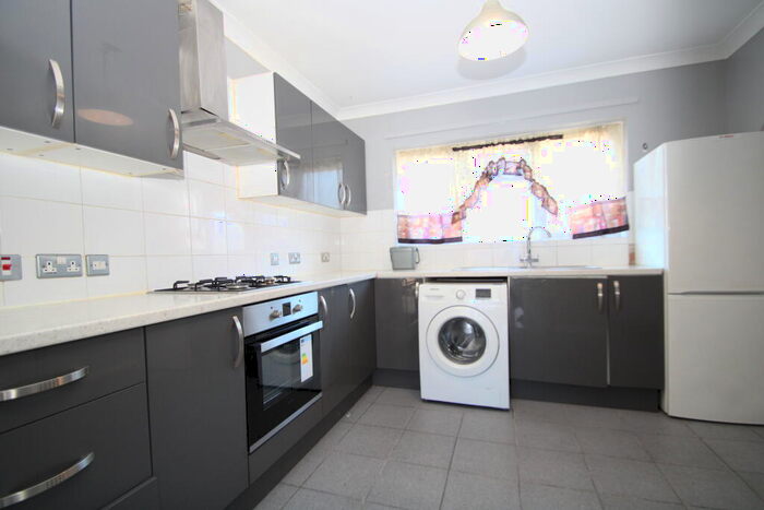 3 Bedroom House To Rent In North Walk, Croydon, CR0