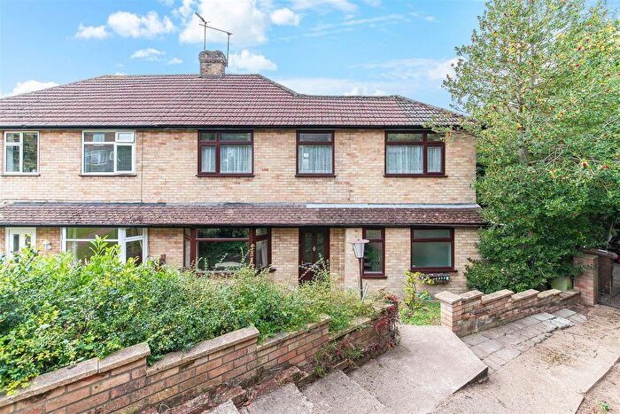 4 Bedroom Semi-Detached House For Sale In The Readens, Banstead, SM7