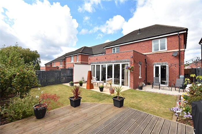 4 Bedroom Detached House For Sale In Leicester Square, Crossgates, Leeds, West Yorkshire, LS15