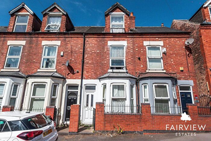4 Bedroom Terraced House For Sale In Manor Street, Nottingham, NG2