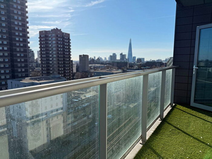 2 Bedroom Flat For Sale In Wilson Tower, Christian Street, London, E1
