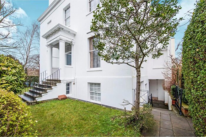 1 Bedroom Flat To Rent In Clarence Square, Cheltenham, GL50