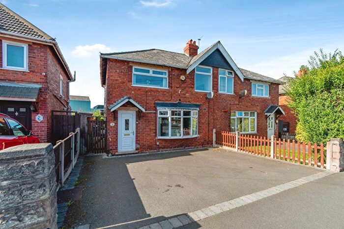 3 Bedroom Semi-Detached House For Sale In Fullbrook Road, Walsall, WS5