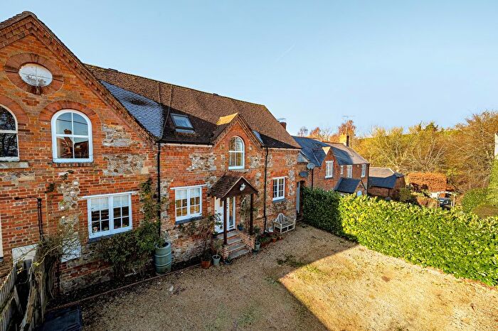 4 Bedroom Mews For Sale In Russley Park, Marlborough, SN8