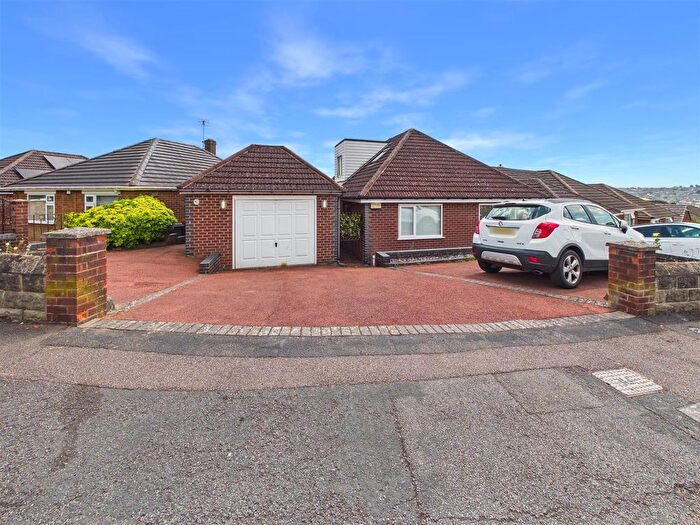 5 Bedroom Detached Bungalow For Sale In Bents Crescent, Dronfield, S18