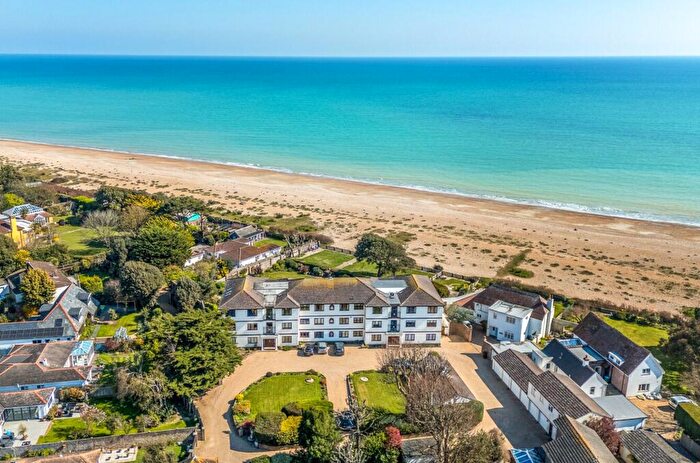 3 Bedroom Apartment For Sale In Craigweil Manor, Bognor Regis, PO21
