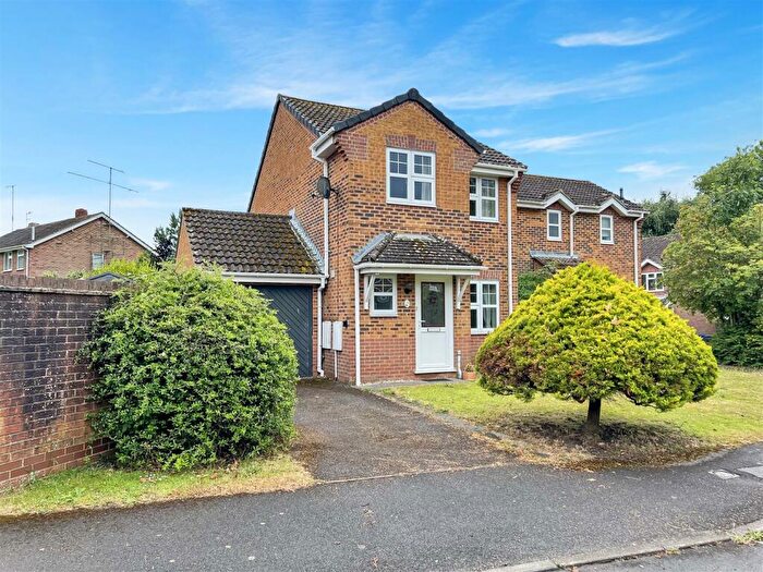 3 Bedroom Semi-Detached House To Rent In Elmfield Close, Woodfalls, Salisbury, SP5