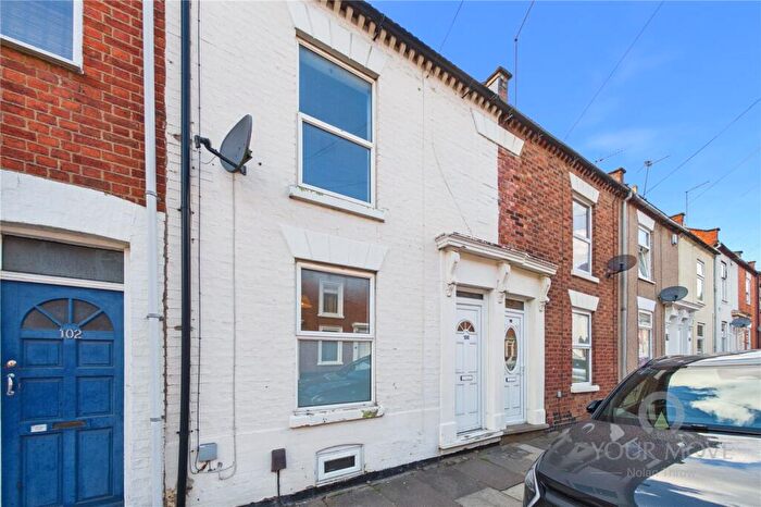 2 Bedroom Terraced House To Rent In Upper Thrift Street, Northampton, Northamptonshire, NN1