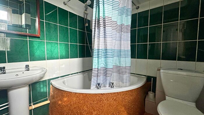 1 Bedroom Studio To Rent In Gloucester Road Avonmouth Pill, Bristol, BS11