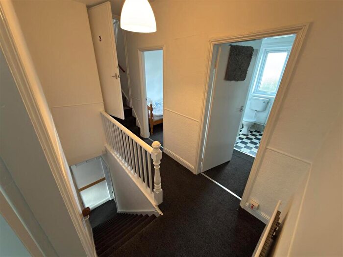 4 Bedroom Terraced House To Rent In South View Road, S7