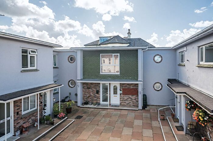 2 Bedroom Flat For Sale In Grosvenor Road, Paignton, Devon, TQ4