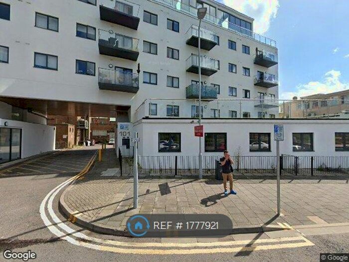 Studio To Rent In Waterhouse Street, London, HP1