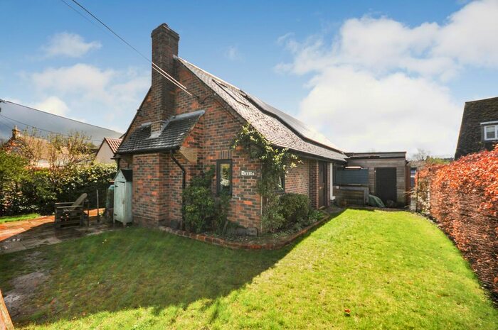 5 Bedroom Detached House For Sale In Rollestone Road, Shrewton, Salisbury, SP3