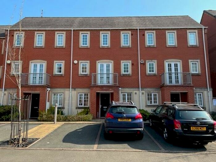 3 Bedroom Terraced House To Rent In Madison Avenue, Brierley Hill, DY5