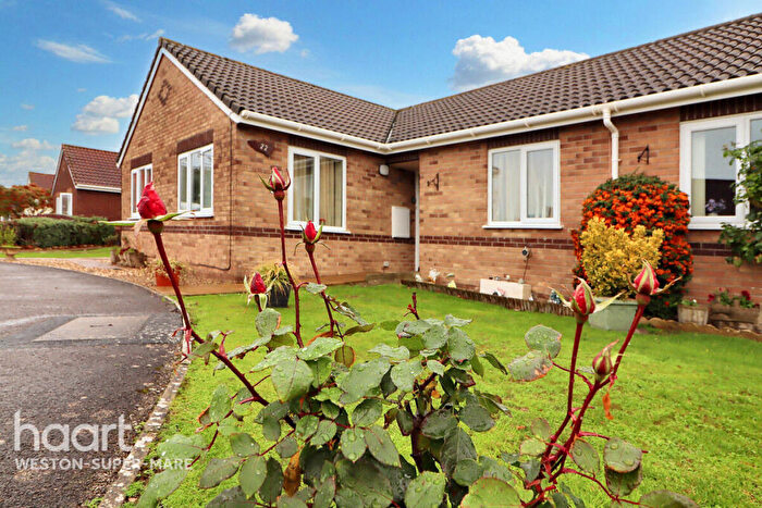 2 Bedroom Bungalow For Sale In Kelston Gardens, Weston-Super-Mare, BS22