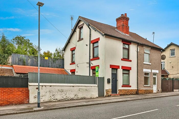 2 Bedroom Semi-detached House For Sale In Spring Street, Hucknall, Nottingham, NG15