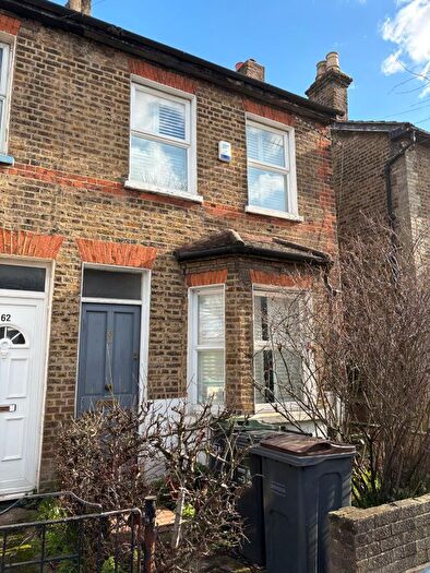 3 Bedroom Terraced House For Sale In Davidson Road, Croydon, CR0