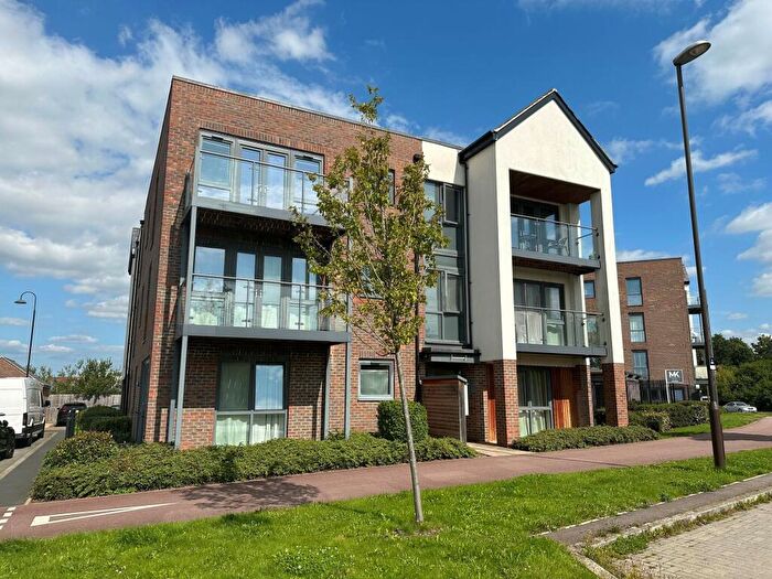 2 Bedroom Apartment To Rent In Larson Close, Oakgrove, MK10
