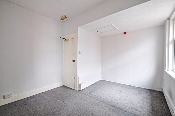 Property To Rent In Ombersley Road, Newport, NP20