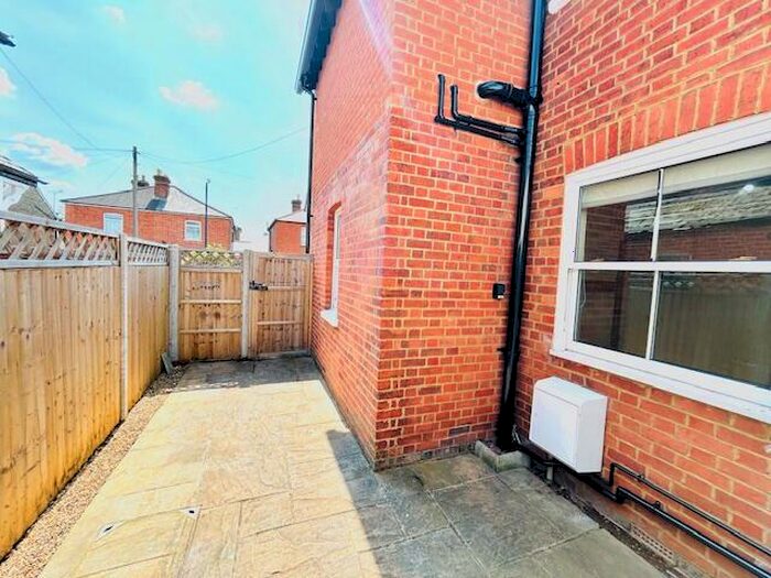 3 Bedroom House To Rent In Belmont Crescent, Maidenhead, SL6