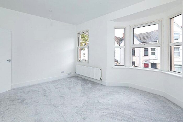 1 Bedroom Apartment To Rent In Victoria Road, Old Town, Swindon, Wiltshire, SN1