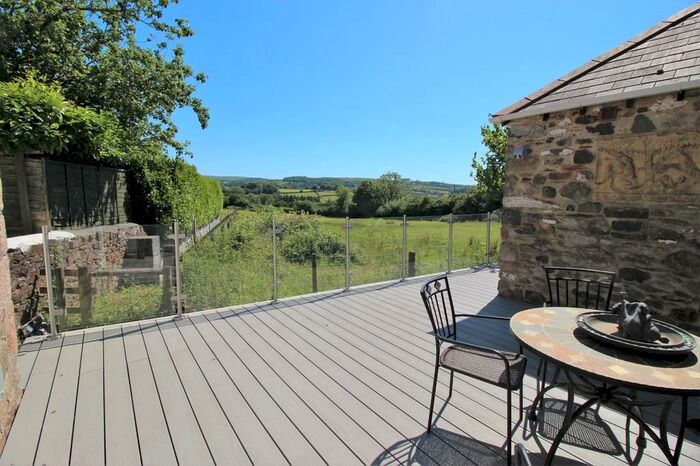4 Bedroom Detached House For Sale In Lutton, PL21