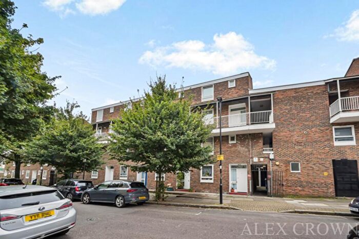 3 Bedroom Flat To Rent In Bavaria Road, Archway, N19