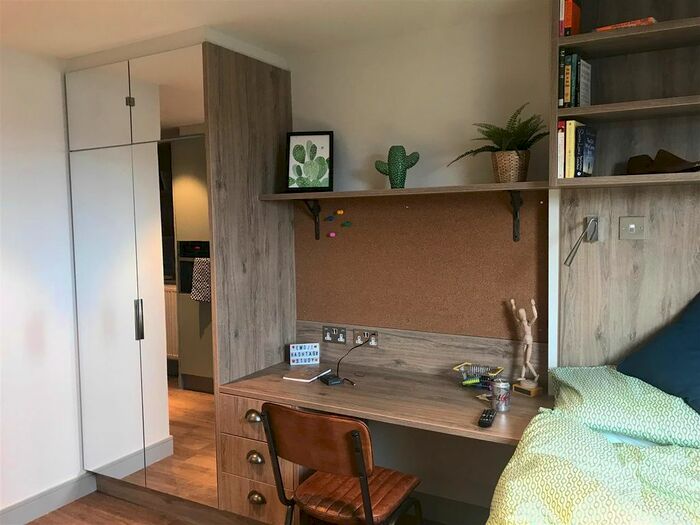 1 Bedroom Flat To Rent In The Parade, Roath, Cardiff, CF24