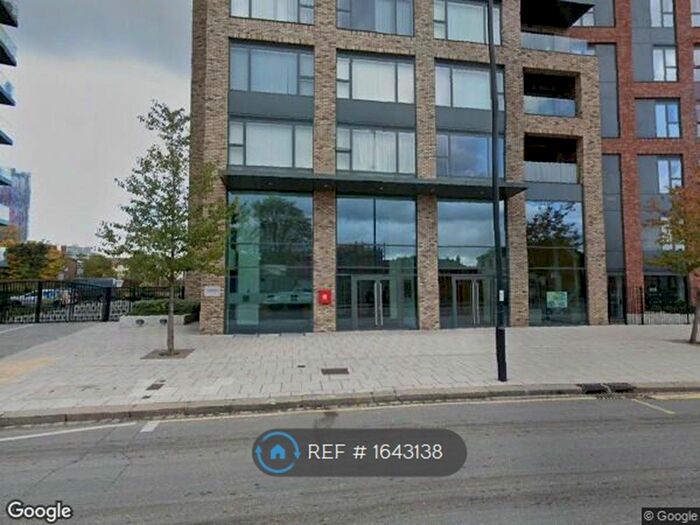 3 Bedroom Flat To Rent In Santina Apartments, Croydon, CR0