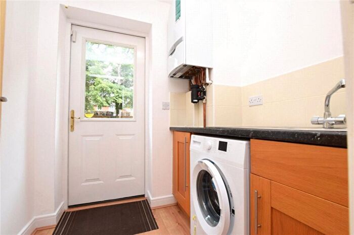 3 Bedroom End Of Terrace House To Rent In Norwich Crescent, Chadwell Heath, RM6
