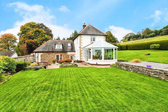 6 Bedroom Detached House For Sale In Bouchiers Close, North Tawton, EX20