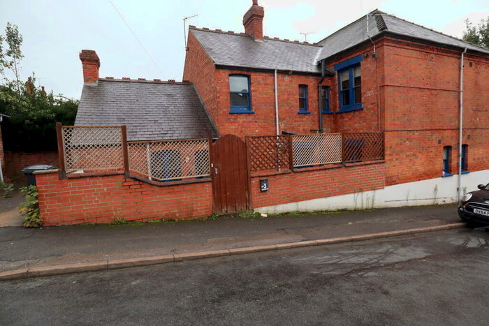 1 Bedroom Flat To Rent In Monks Road, Lincoln, LN2