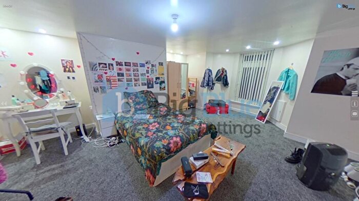 8 Bedroom House To Rent In Bainbrigge Road, Leeds, LS6