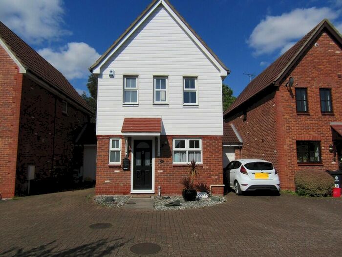 3 Bedroom Detached House To Rent In Oxborrow Close, Kirby Cross, CO13