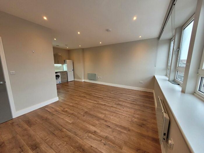 2 Bedroom Apartment To Rent In Abington Street, Abington, Northampton, NN1