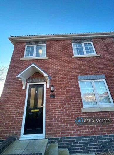 2 Bedroom End Of Terrace House To Rent In Peatland Mews, Doncaster, DN8