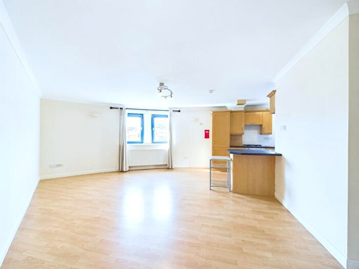 2 Bedroom Apartment To Rent In Ocean Drive, The Shore, Edinburgh, EH6