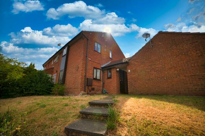 2 Bedroom Terraced House To Rent In Lundholme, Heelands, MK13