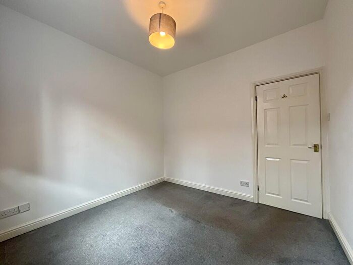 1 Bedroom Flat To Rent In St Pauls Lane, Bailgate, LN1