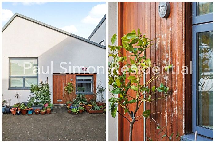 3 Bedroom Detached House For Sale In Adelphi Court, Ashfield Road, London, N4