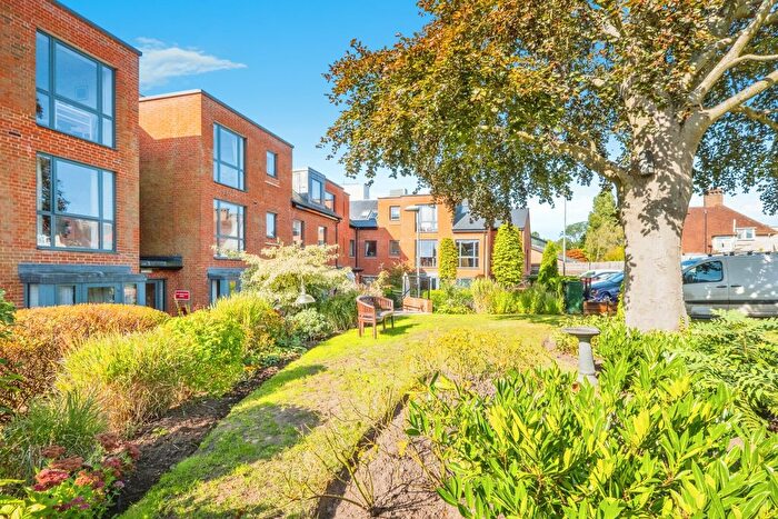 2 Bedroom Flat For Sale In Turner House, St Margarets Way, Midhurst, West Sussex, GU29