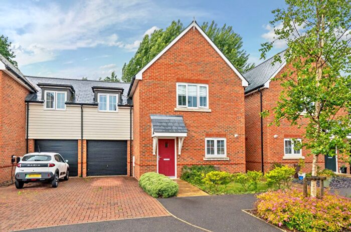 3 Bedroom Semi Detached House For Sale In Priors Orchard, Southbourne, PO10