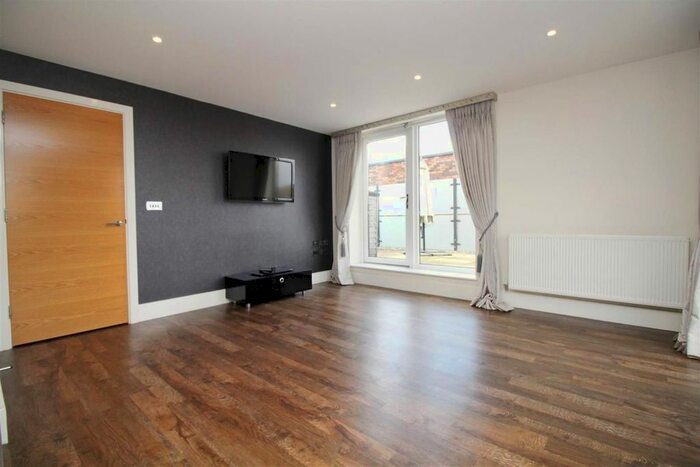 1 Bedroom Flat To Rent In Madeleine Court, Harrow, Stanmore, HA7