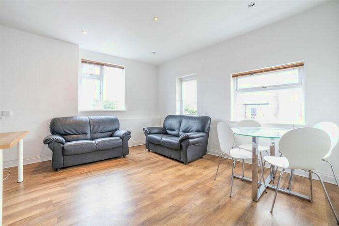 4 Bedroom Maisonette To Rent In Goldspink Lane, Sandyford, Newcastle Upon Tyne, NE2