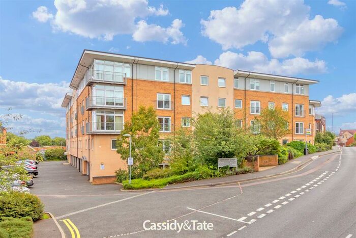 2 Bedroom Flat To Rent In Centurion Court, Camp Road, St Albans, AL1