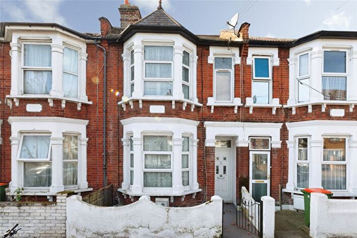 3 Bedroom Terraced House To Rent In Loxford Avenue, London, E6