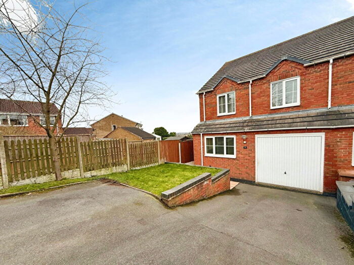 3 Bedroom Semi Detached House For Sale In Oversetts Road, Newhall, DE11