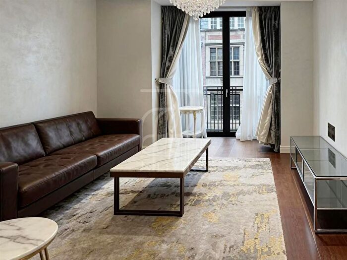 2 Bedroom Flat To Rent In Lincoin Square, Portugal Street, London, WC2A