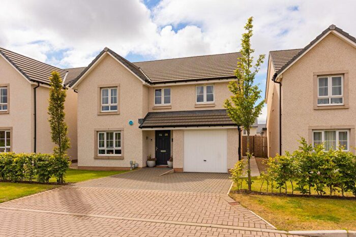 4 Bedroom Detached Villa For Sale In Brogan Crescent, Edinburgh, EH12