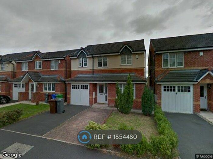 4 Bedroom Detached House To Rent In Grindleton Avenue, Wythenshawe, Manchester, M22